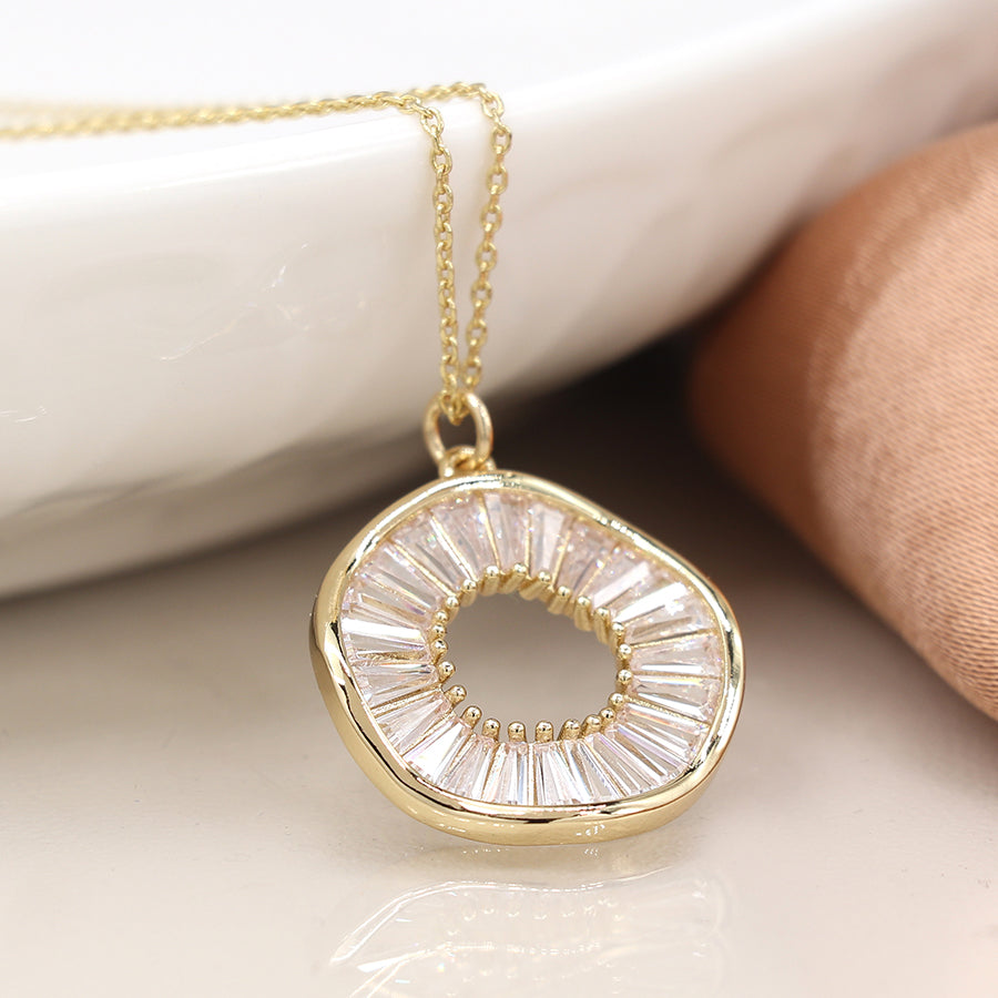 Organic Wave Circle Necklace