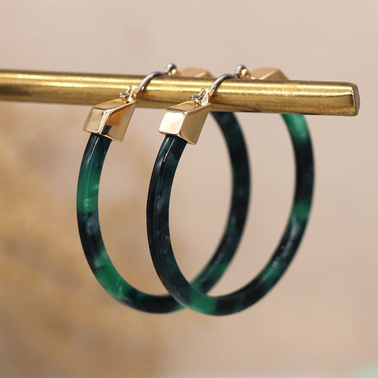 Malachite green resin and golden catch hoop earrings